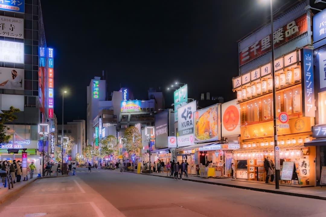 比亚迪携手大疆发布智能车载无人机体系——灵鸢